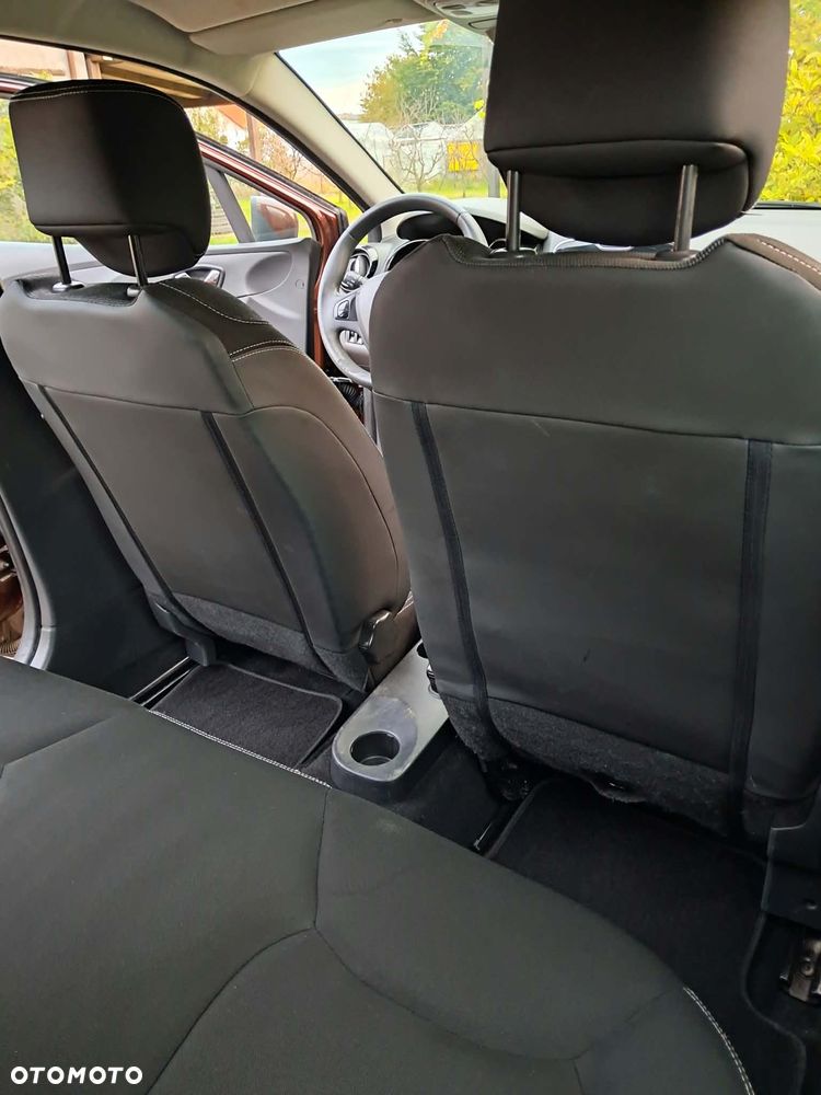 Renault Clio - 10