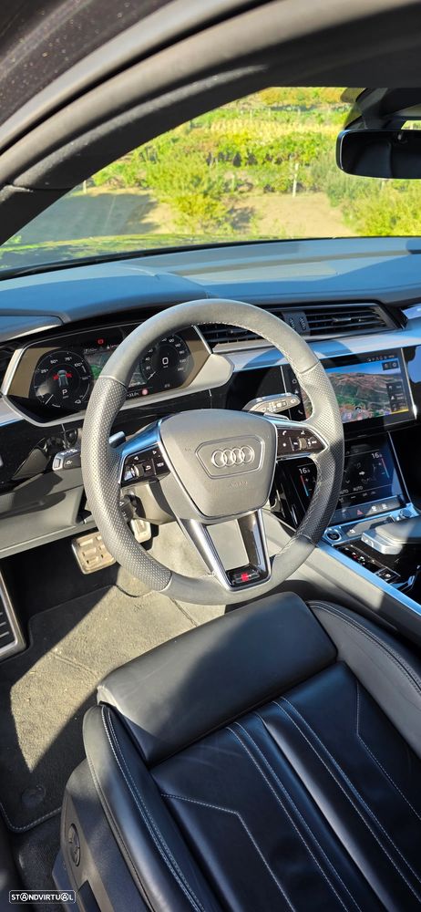 Audi Q8 e-Tron 50 quattro S line - 4