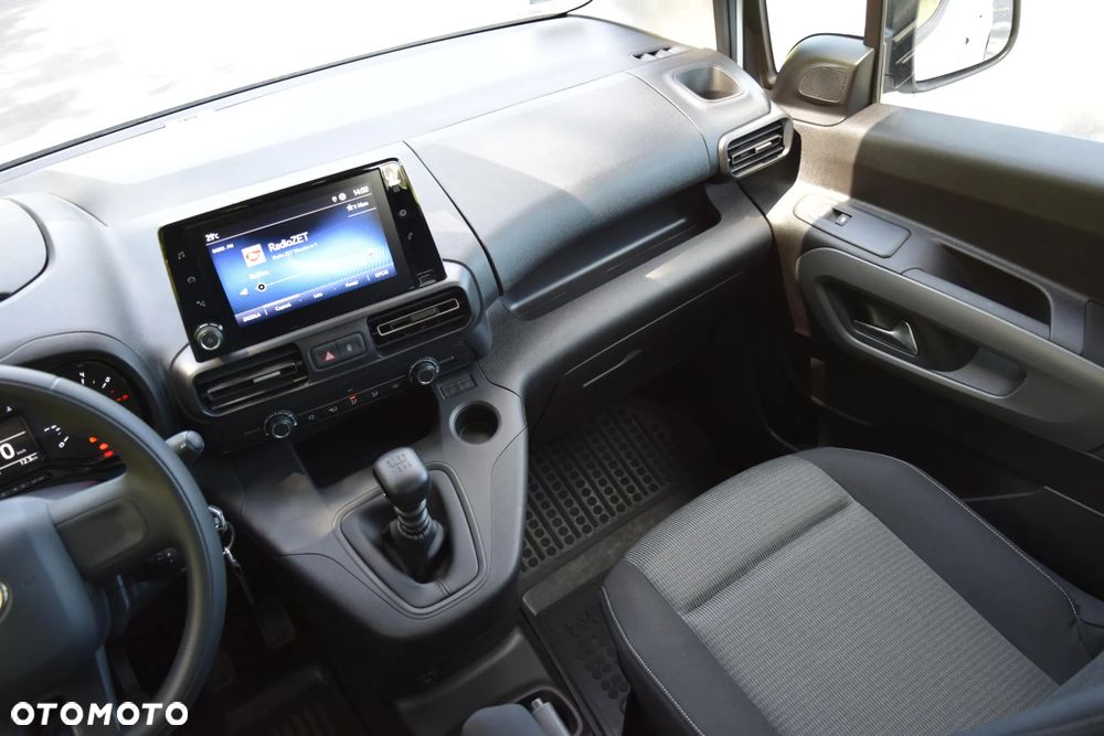 Toyota Proace City Verso 1.2 D-4T Business - 12