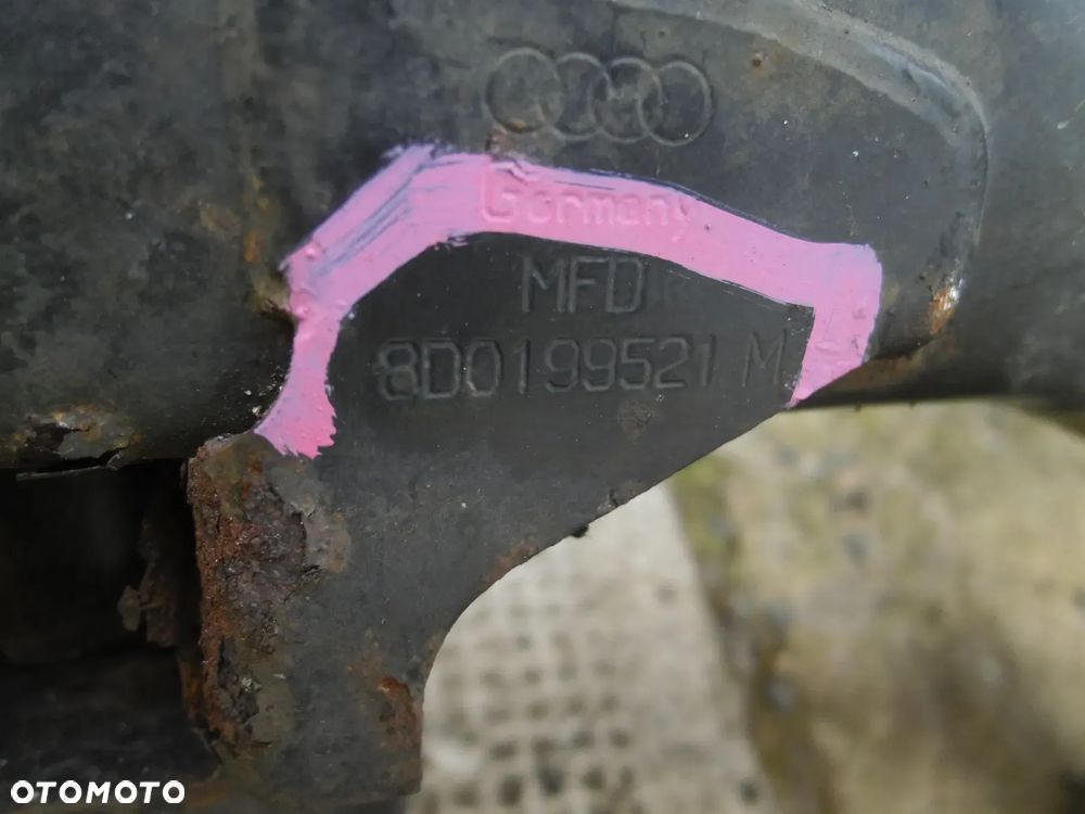 BELKA DOLNA INTERCOOLERA 8D0199521M VW PASSAT B5 1.6B AUDI A4 B5 - 4