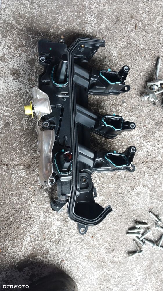 POKRYWA ZAWORÓW ODMA RENAULT MASTER IV 118304798R