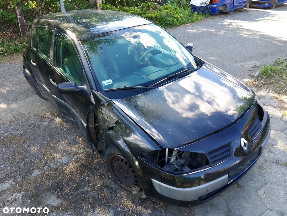 Renault Megane II Przed Lift (02-06r.) 1.6 B R4 16V 112KM. Silnik K4M 760 (K4M760) Skrzynia JH3 142,  C 068425 (JH3142,  C068425) lakier NV676,  NV 676 .Cały na części. GWARANCJA !!! Przód Tył Zestaw Komplet Drzwi Klapa Zderzak Błotnik Maska Grill Atrapa Szyba Pas Lampa Lusterko Boczki Fotel Kanapa Kokpit Deska Rozdzielcza Przełącznik Włącznik Sterownik Przewody Wiązka Instalacja Moduł Komputer Czujnik Listwa Pompa Alternator Wtryski Głowica Rozrusznik Kompresor Sprzęgło Dwumas Silnik Skrzynia ABS Klimatyzacji Paliwa Wspomagania Kolektor Turbina Przepustnica Zawór Chłodnica Koło Hak Belka Sanki Zawieszenie Mcpherson Półoś Amortyzator Wydech Tłumik Zacisk Most - 7