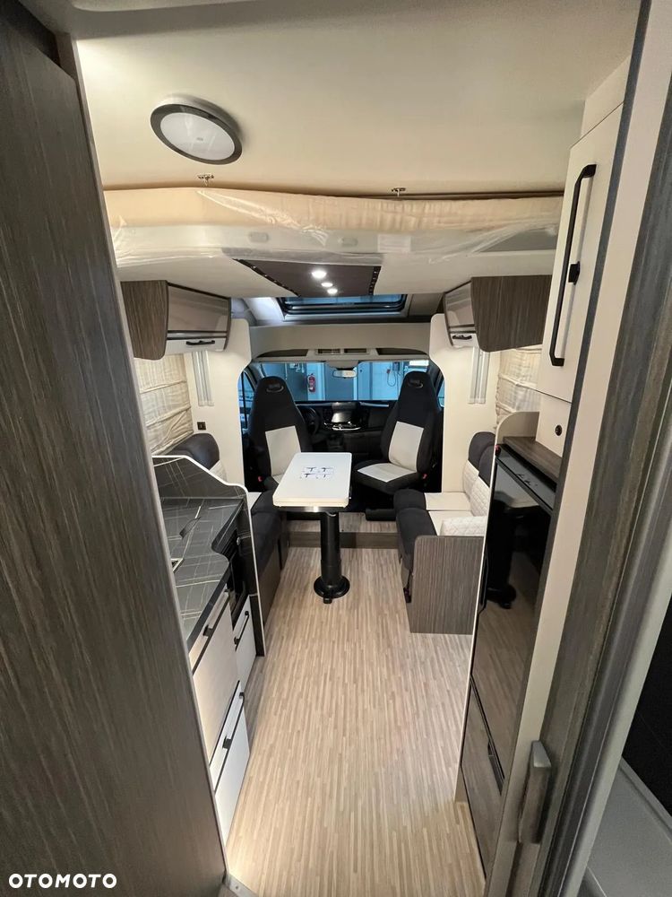 McLOUIS MC4 881 Model 2026 - 31