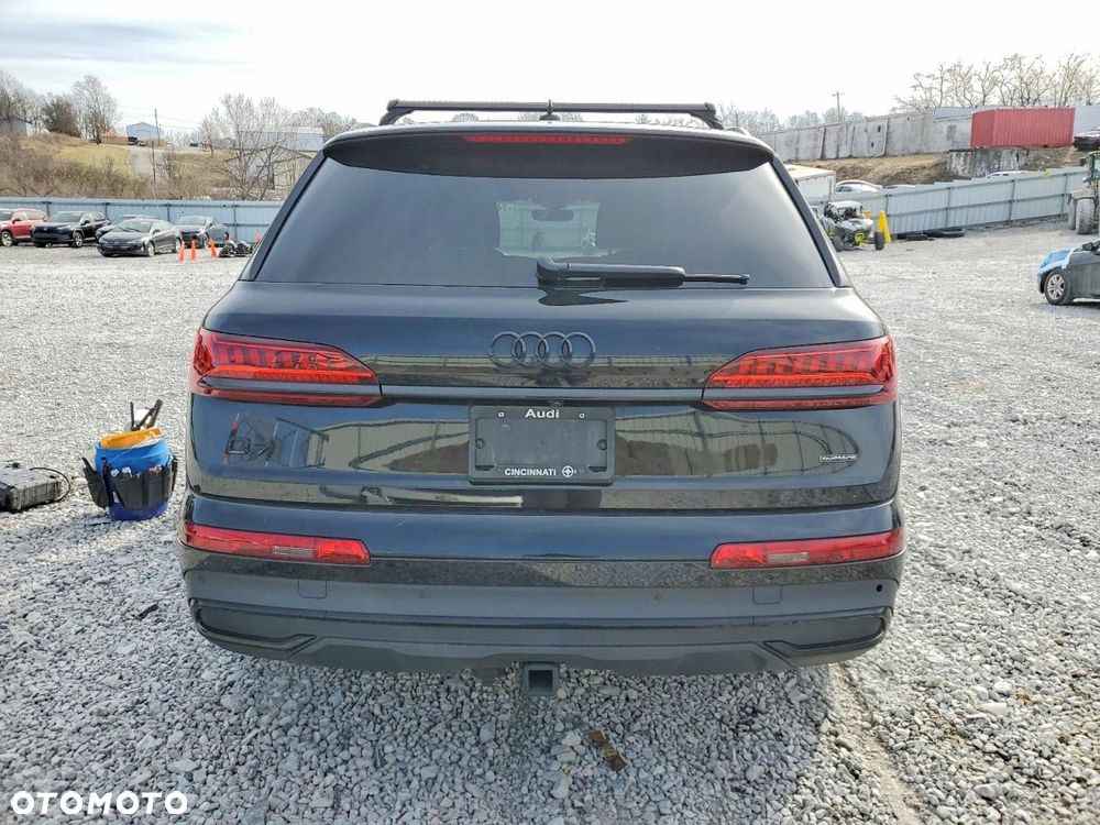 Audi Q7 - 7