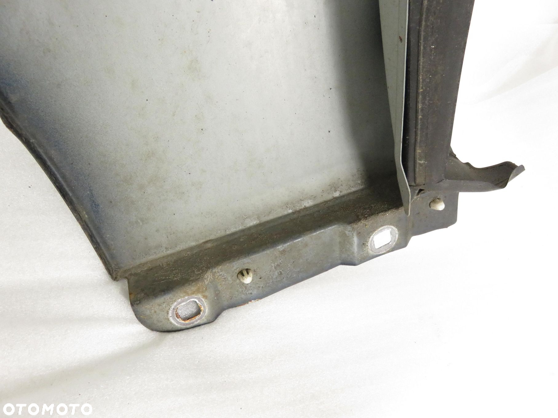 BŁOTNIK PRAWY PRZEDNI MERCEDES W203 189 - 4