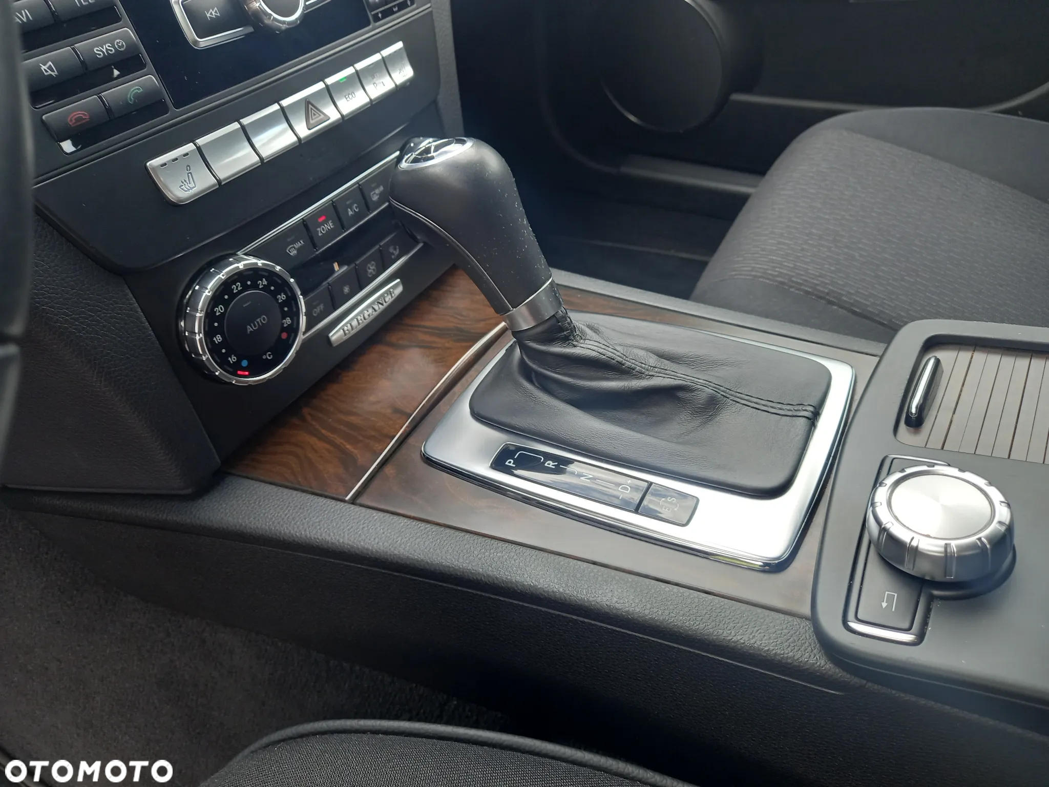 Mercedes-Benz Klasa C 200 T (BlueEFFICIENCY) 7G-TRONIC Elegance - 5