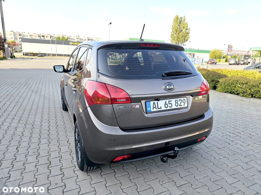 Kia Venga 1.6 CVVT Black Collection - 14