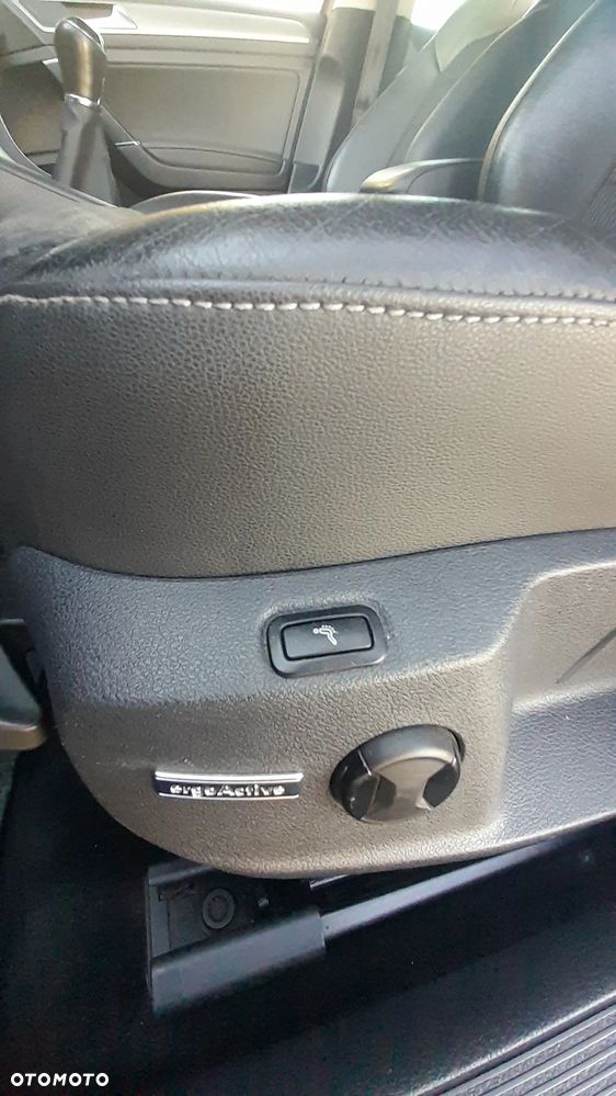 Volkswagen Golf Variant - 15