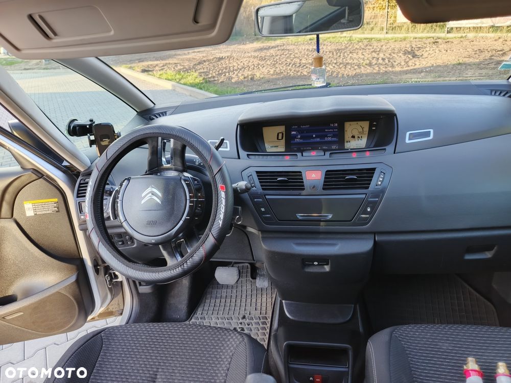Citroen C4 Grand Picasso 2011 photo 4