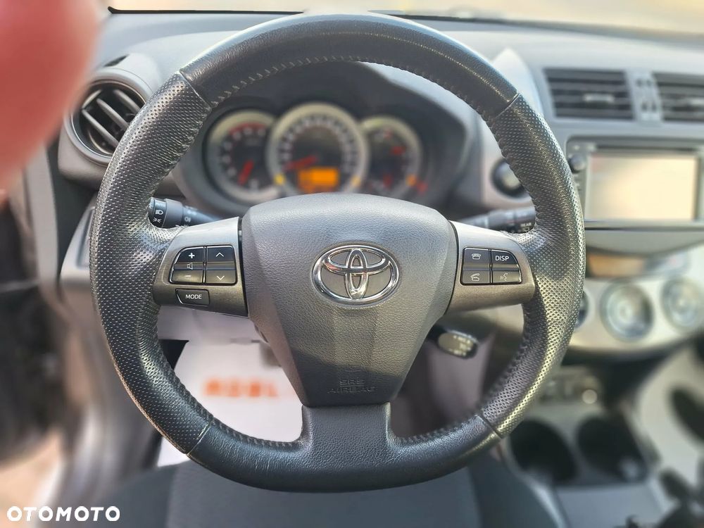 Toyota RAV4 2.2 D-4D 4x4 Comfort - 19