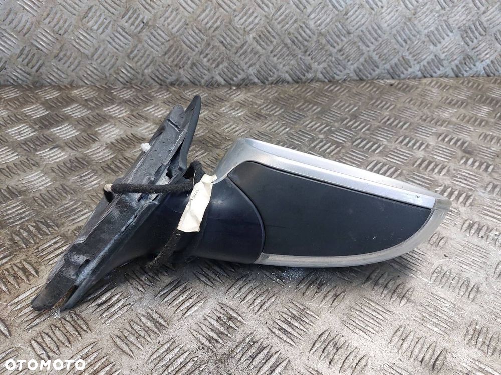 LUSTERKO PRAWE ELEKTRYCZNE GOLF VI LA7W 10 PIN KABLI EU ID: 236311 - 4