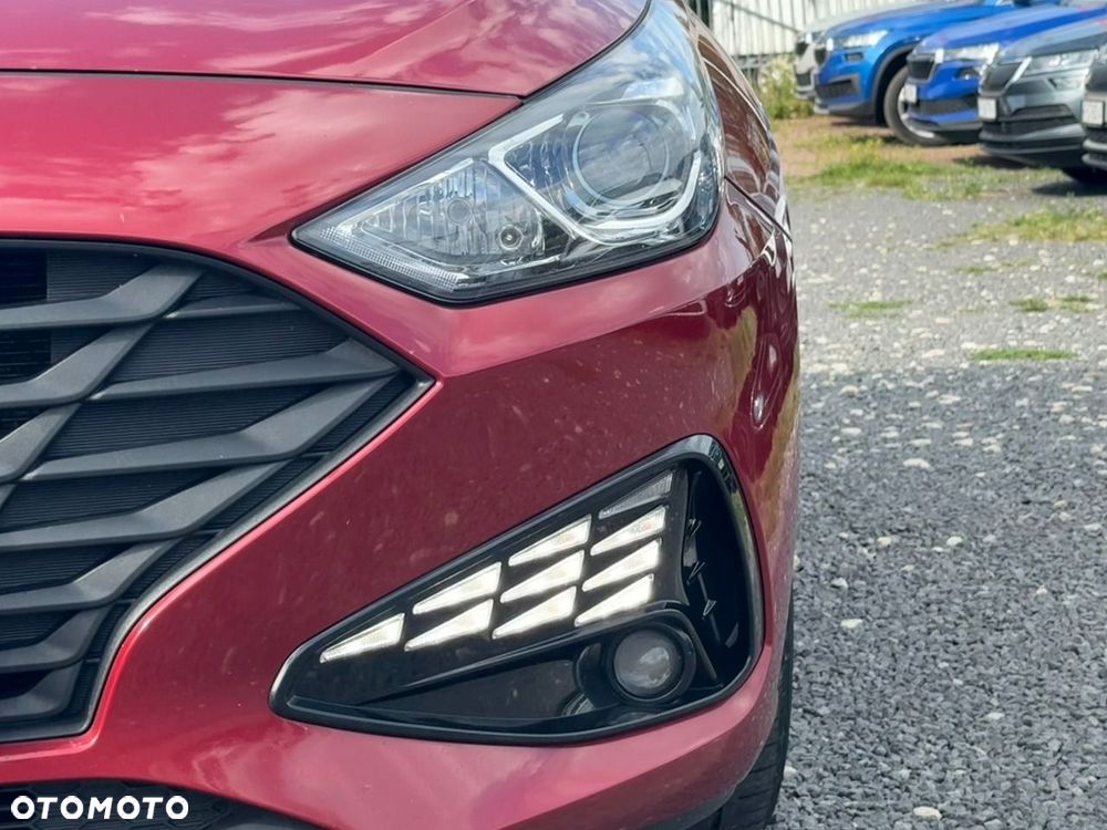 Hyundai i30 1.5 DPI Classic + - 5