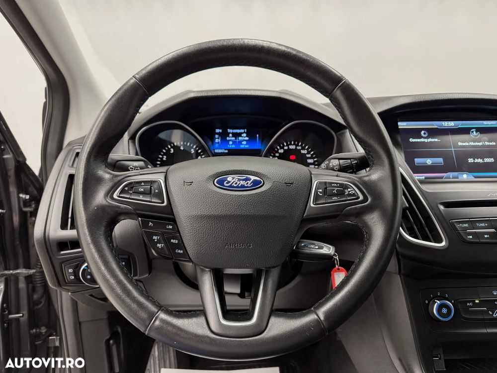 Ford Focus 1.0 EcoBoost Active Business - 21