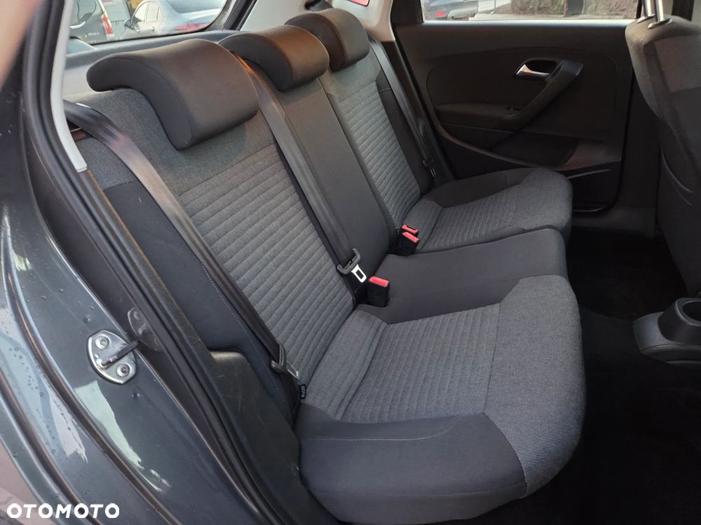 Volkswagen Polo 1.6 TDI DPF Highline - 9