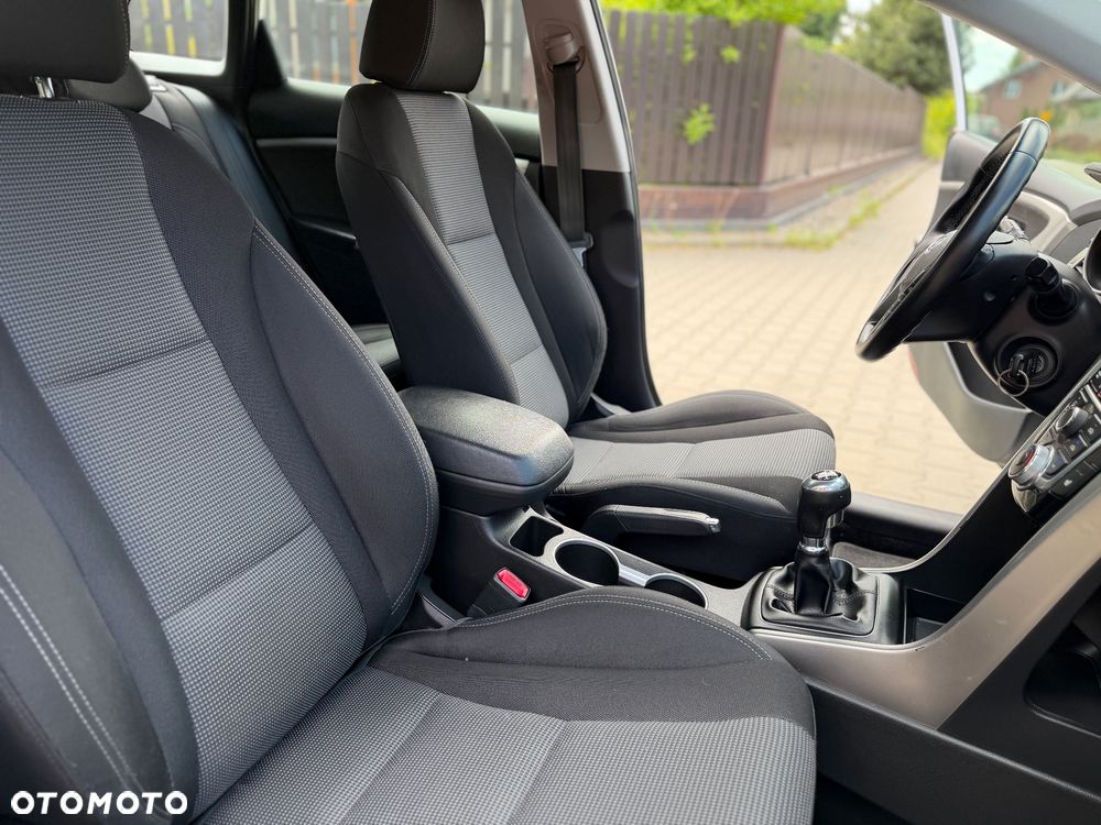 Hyundai i30 - 18