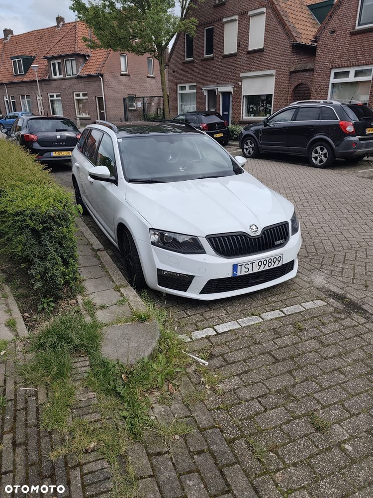 Skoda Octavia 2.0 TDI RS DSG - 5