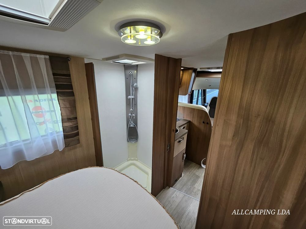 Pilote Aventura G740 CAMA CENTRAL/BASCULANTE - 37
