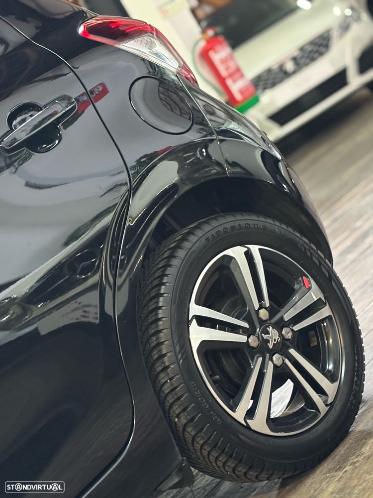 Peugeot 108 1.2 PureTech GT Line - 16