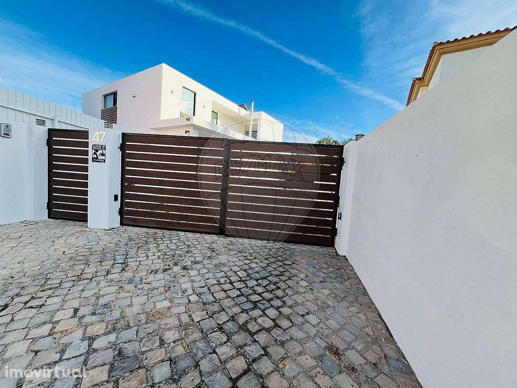 Moradia T5 para venda - Grande imagem: 2/33