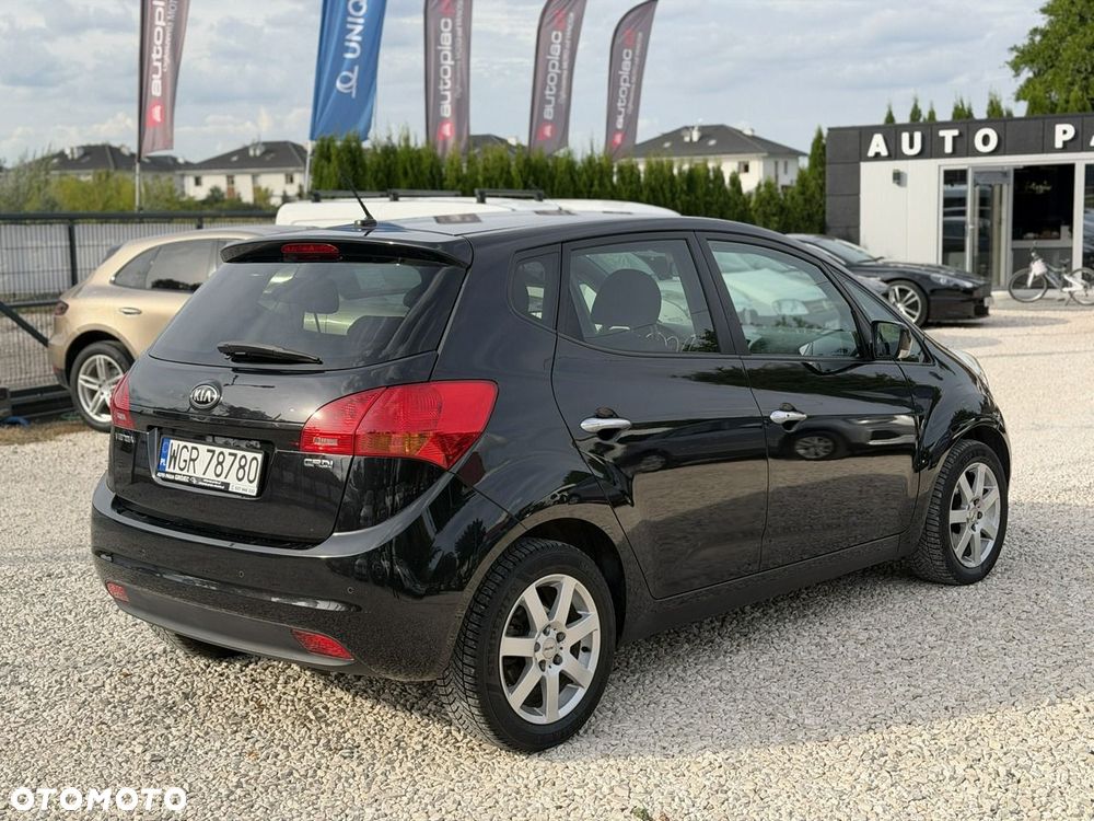 Kia Venga 1.6 CRDi 128 Business Line - 9