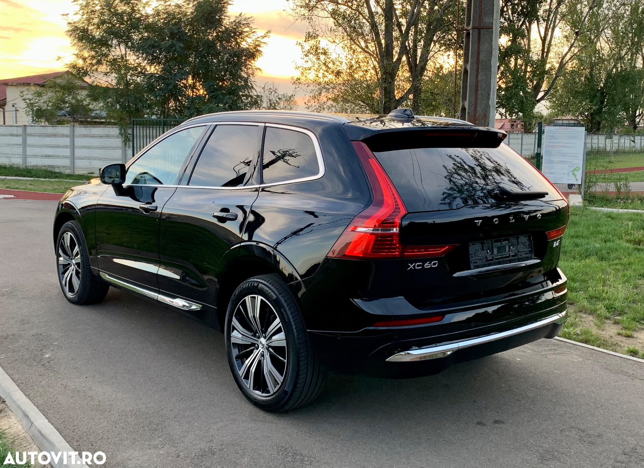 Volvo XC 60 B4 D AWD Ultimate Bright - 10