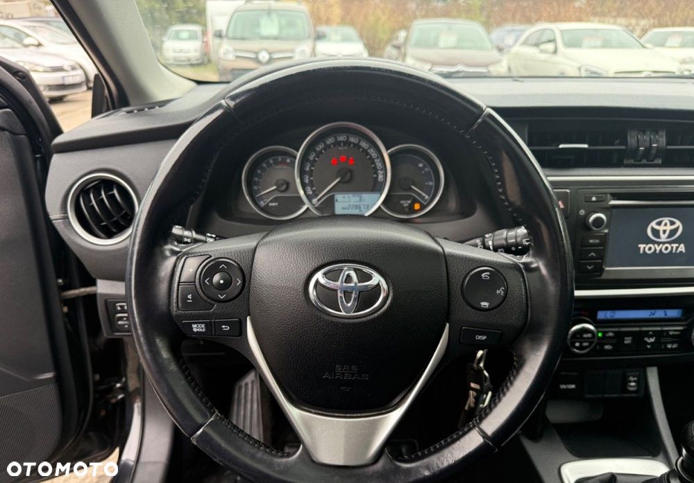Toyota Auris - 15