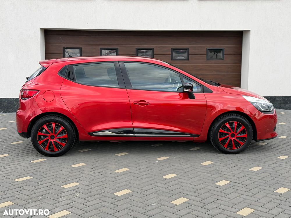 Renault Clio 1.2 16V 75 Dynamique - 8