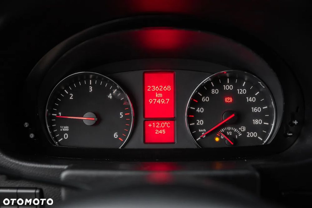 Volkswagen CRAFTER - 14