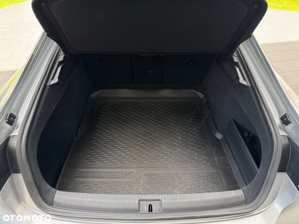 Volkswagen Arteon 2.0 TSI R-Line DSG - 24