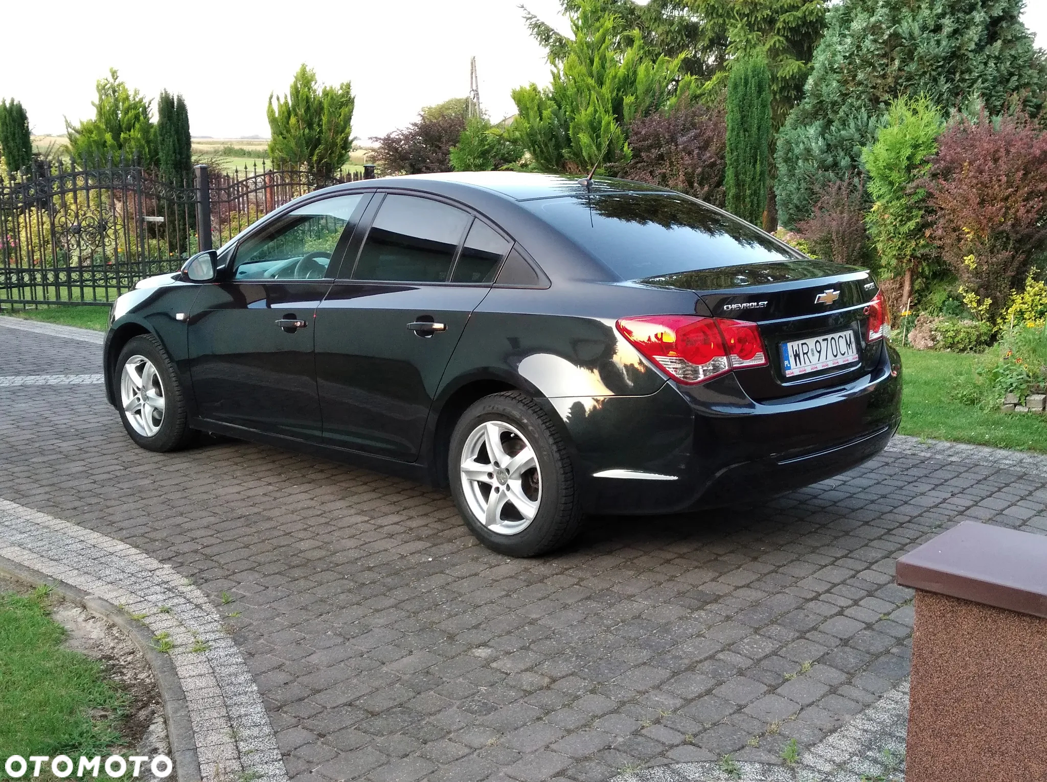 Chevrolet Cruze 1.6 LS+ - 11