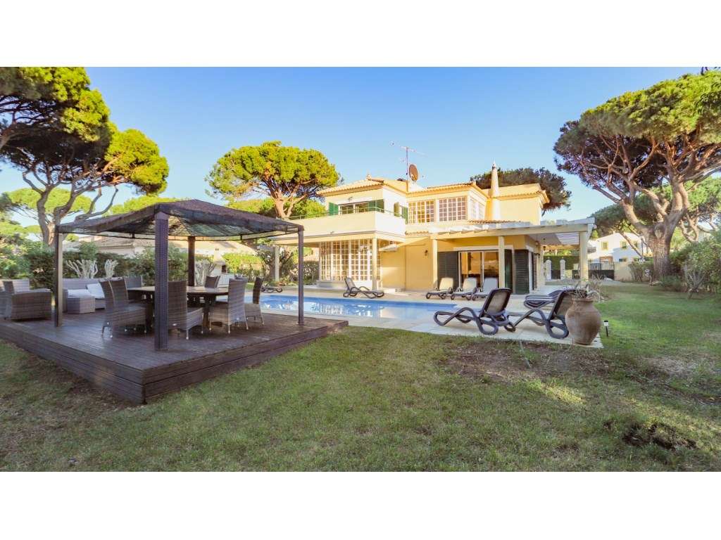 Moradia T5, numa zona tranquila de Vilamoura, Algarve - Grande imagem: 3/55