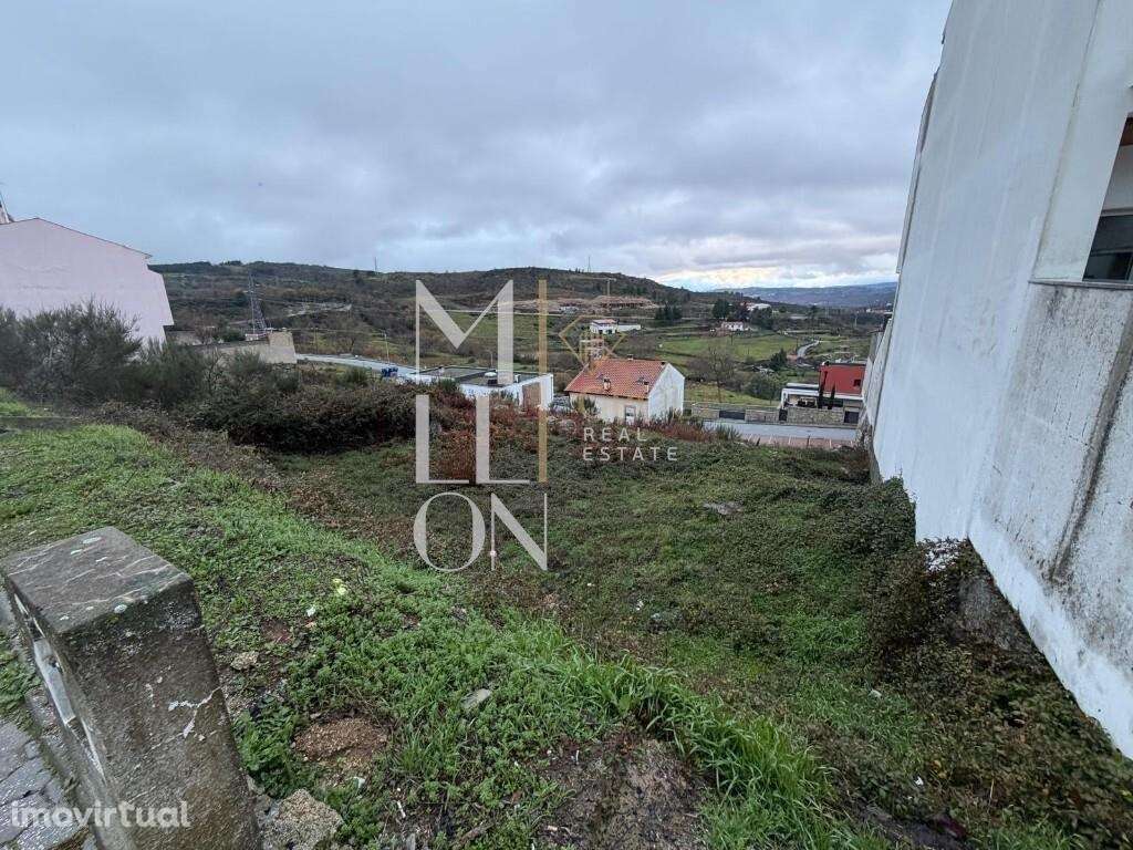 Lote de terreno situado na prestigiada Urbanização Del Rei - Grande imagem: 2/4