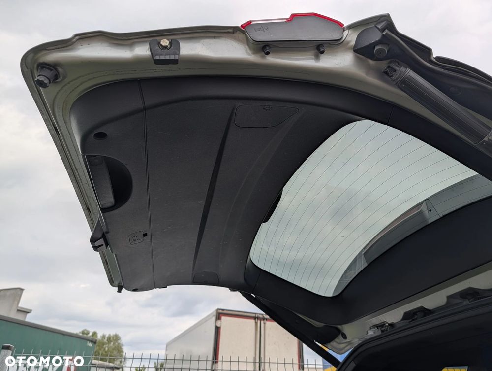 SSANGYONG REXTON G4/Y400 Y450 2019 KLAPA BAGAŻNIKA KOD LAKIERU SAF - 2