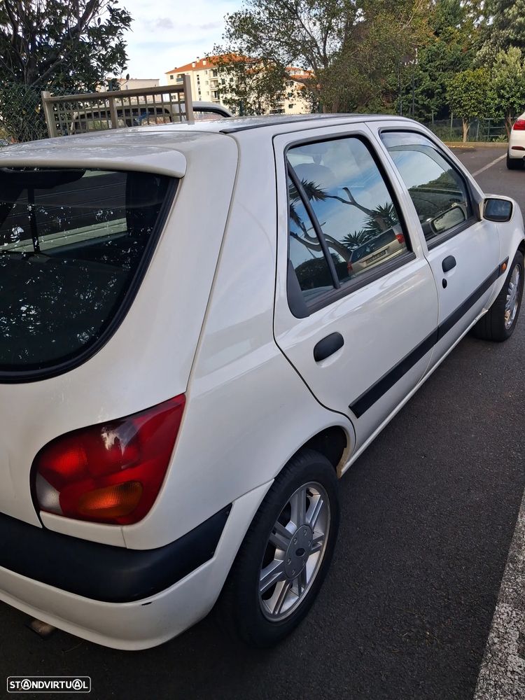 Ford Fiesta 1.25 Techno - 2