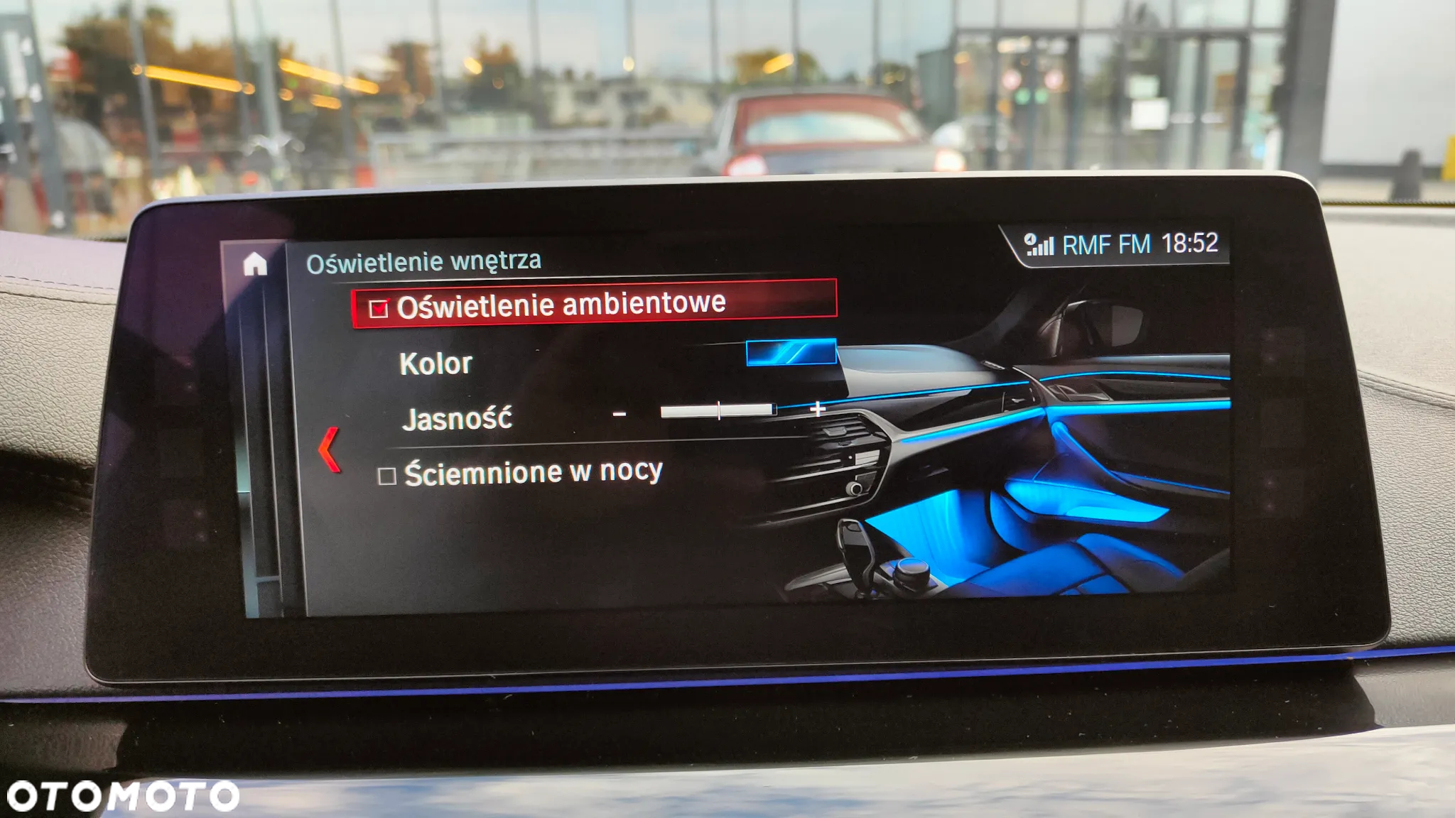 BMW Seria 5 530d xDrive Touring Sport Line - 10