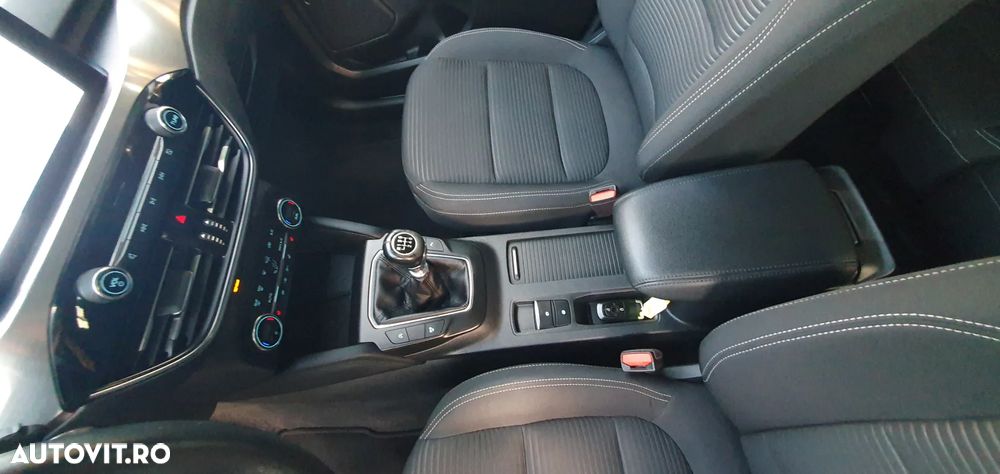 Ford Kuga 1.5 EcoBoost 2x4 Titanium - 34