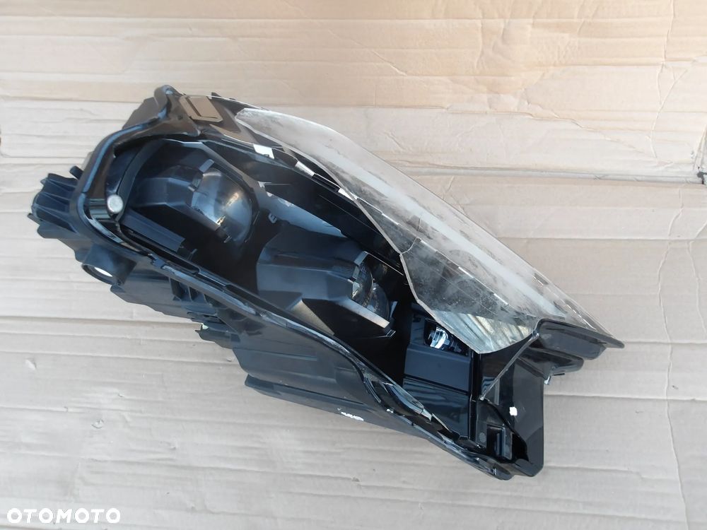 LAMPA PRAWY PRZOD FULL LED MATRIX AUDI Q4 E TRON 89A941036 - 4