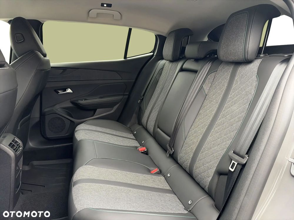 Peugeot 408 1.2 PureTech Allure Pack S&S EAT8 - 15