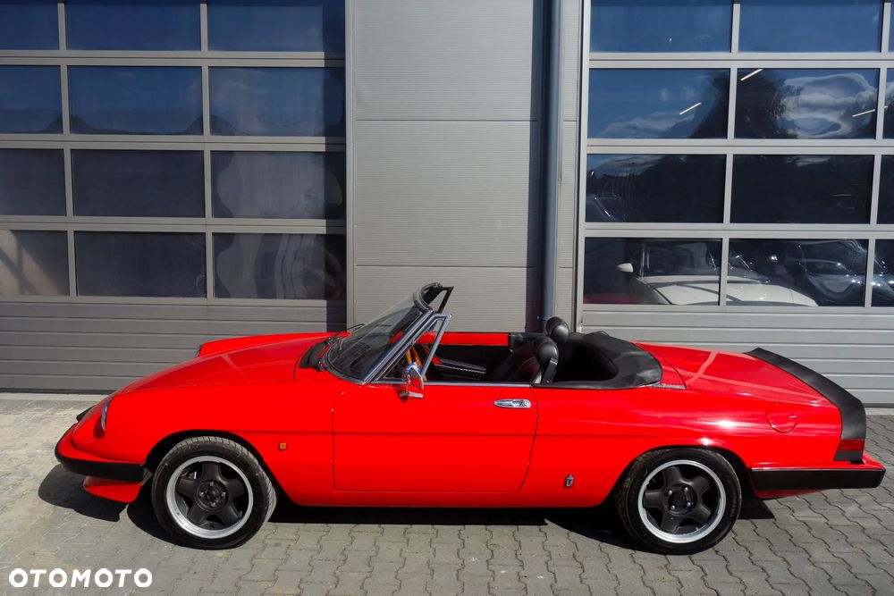 Alfa Romeo Spider 2.0 - 12