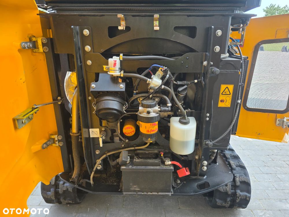 JCB JCB 16 C-1 mini koparka 3 łyżki szybkozłącze 19c1 sprowadzona 8018 serwisowana - 8