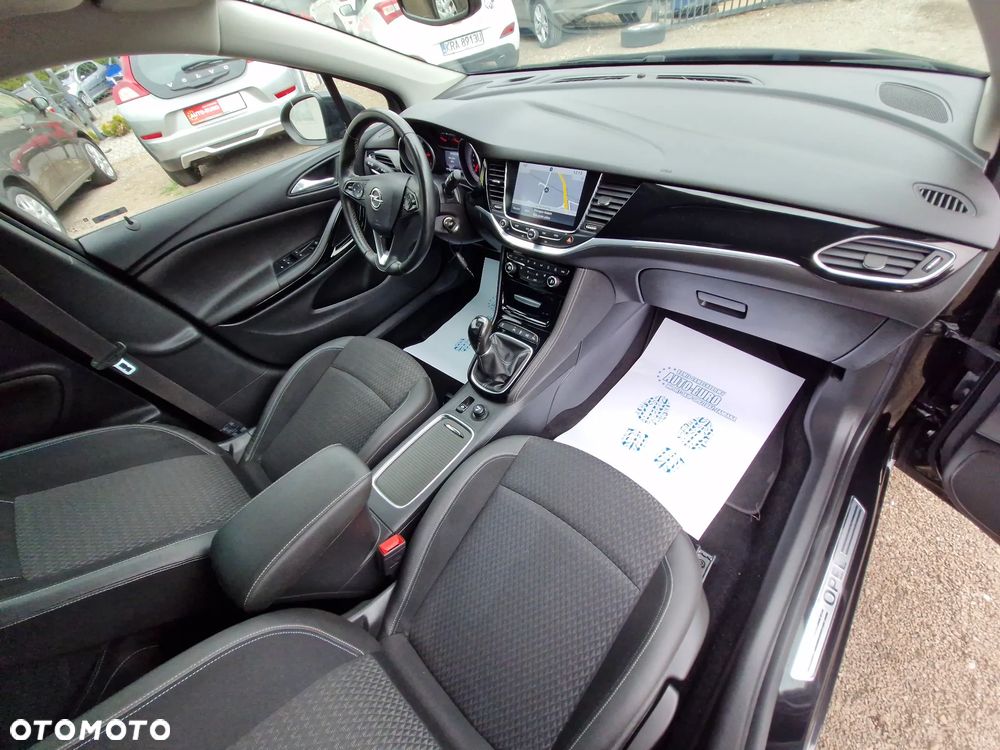 Opel Astra 1.4 Turbo Business - 22