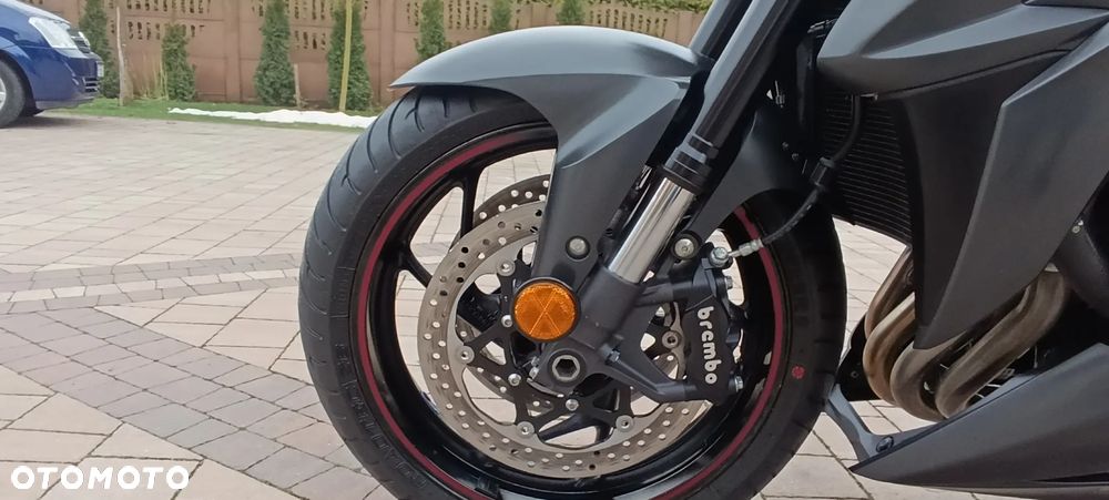 Suzuki GSX 1000 - 41