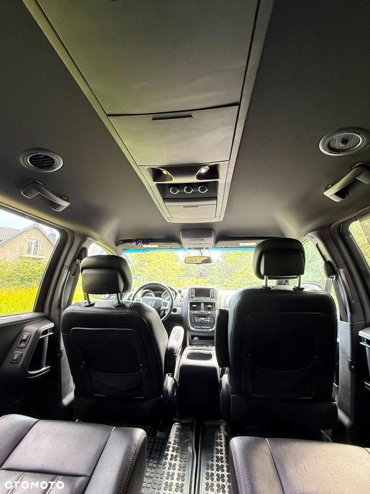 Dodge Grand Caravan 3.6 R/T - 15