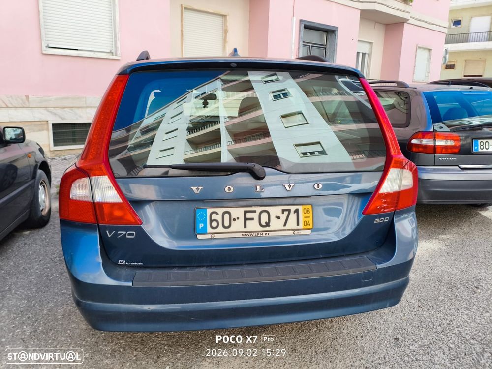 Volvo V70 2.0 D Nivel 3 - 2
