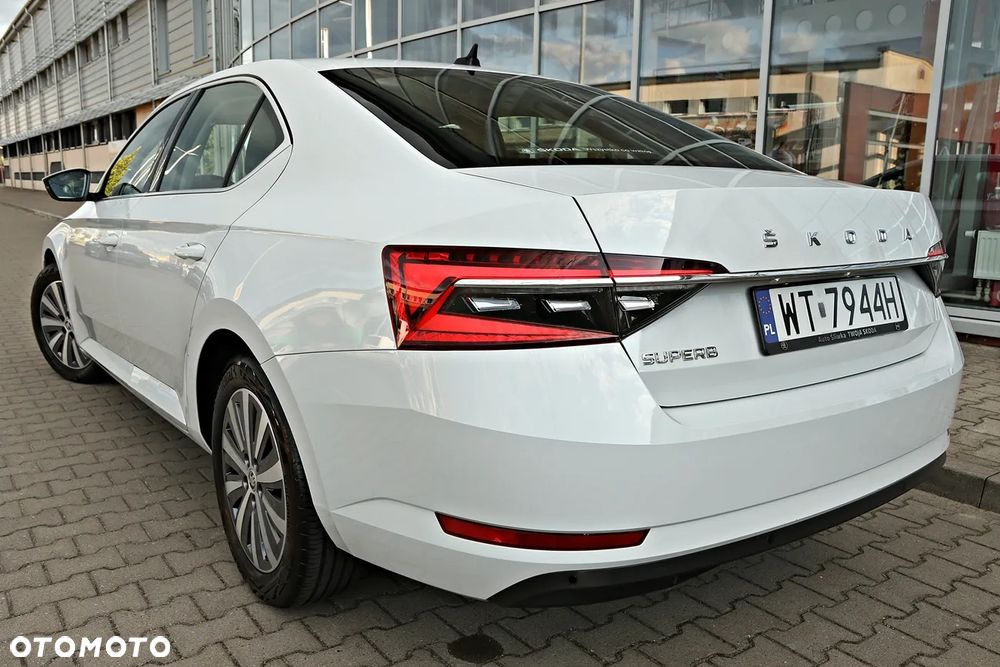 Skoda Superb 1.5 TSI Ambition DSG - 20