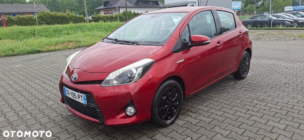 Toyota Yaris Hybrid 100 Dynamic - 1