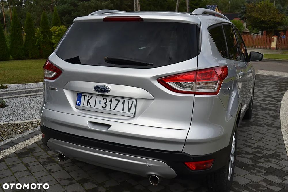 Ford Kuga 2.0 TDCi 2x4 Titanium - 11