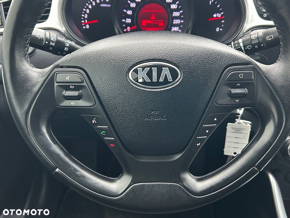 Kia Ceed 1.6 GDI L - 23