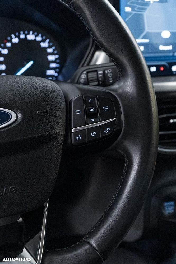 Ford Focus 1.0 EcoBoost 7DCT MHEV Titanium - 28