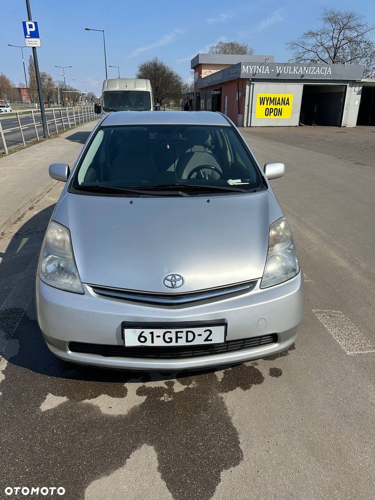 Toyota Prius - 1